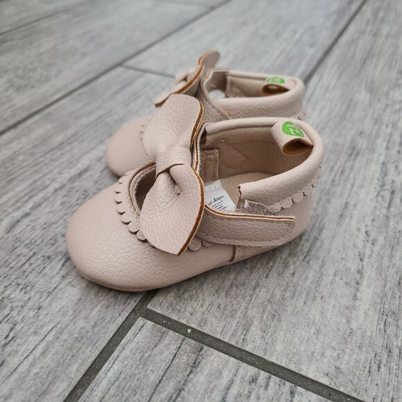 First Steps Baby Girl Bow Crib Shoes Soft Sole Pink Size 2 (3–6 Months) NWOT - Picture 5 of 11